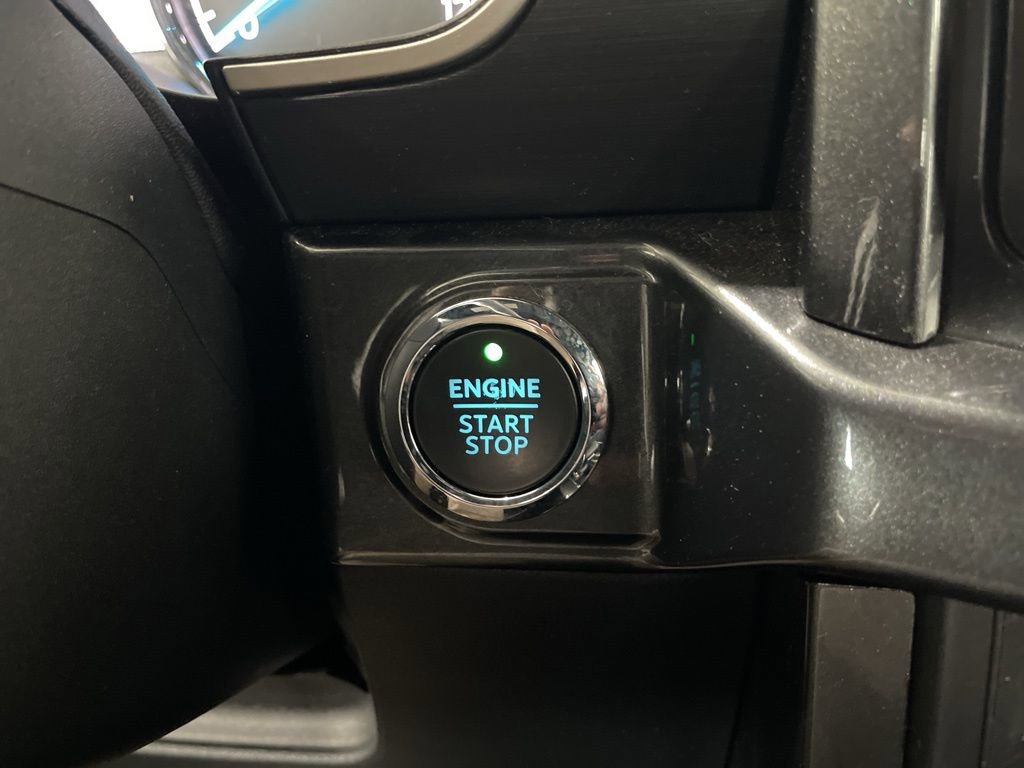 Certified 2022 Ford F150 XLT w/ Equipment Group 302A High image 18