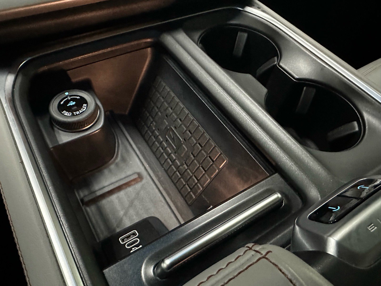 Certified 2025 Ford Expedition Active image 39