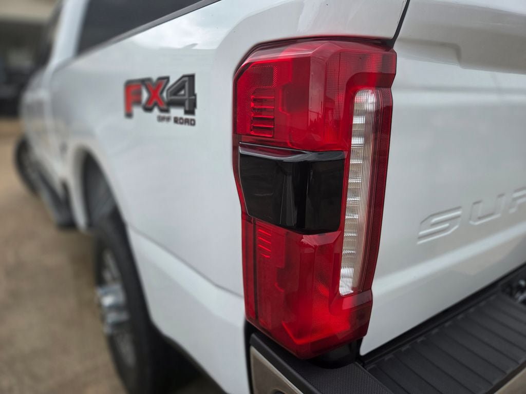 Certified 2025 Ford F350 Lariat w/ FX4 Off-Road Package AWD/4WD image 33