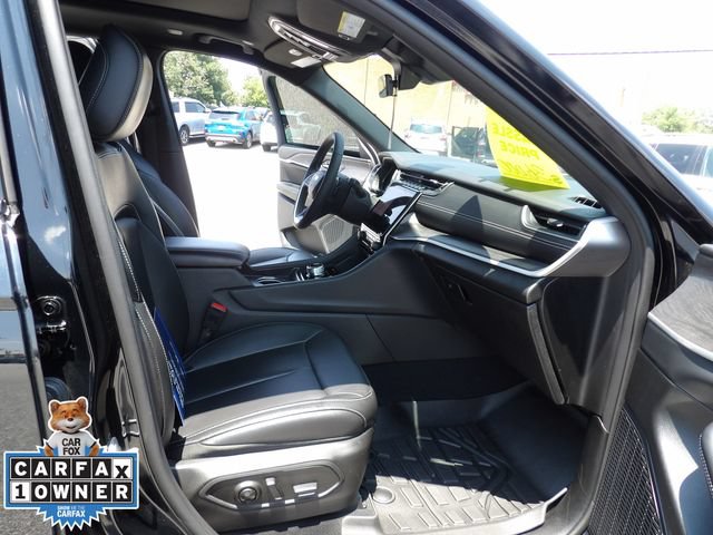 Used 2025 Jeep Grand Cherokee Limited w/ Black Appearance Package RWD image 34