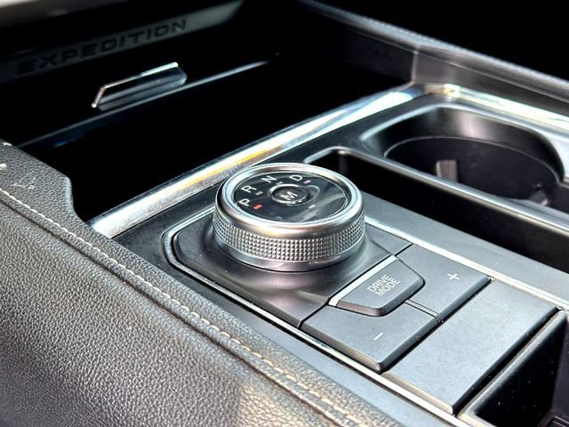 Certified 2022 Ford Expedition XLT RWD image 17