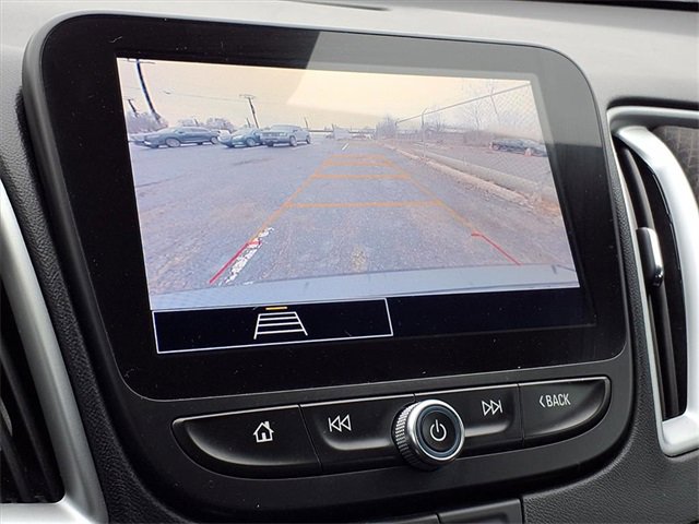 Used 2024 Chevrolet Malibu LT image 9