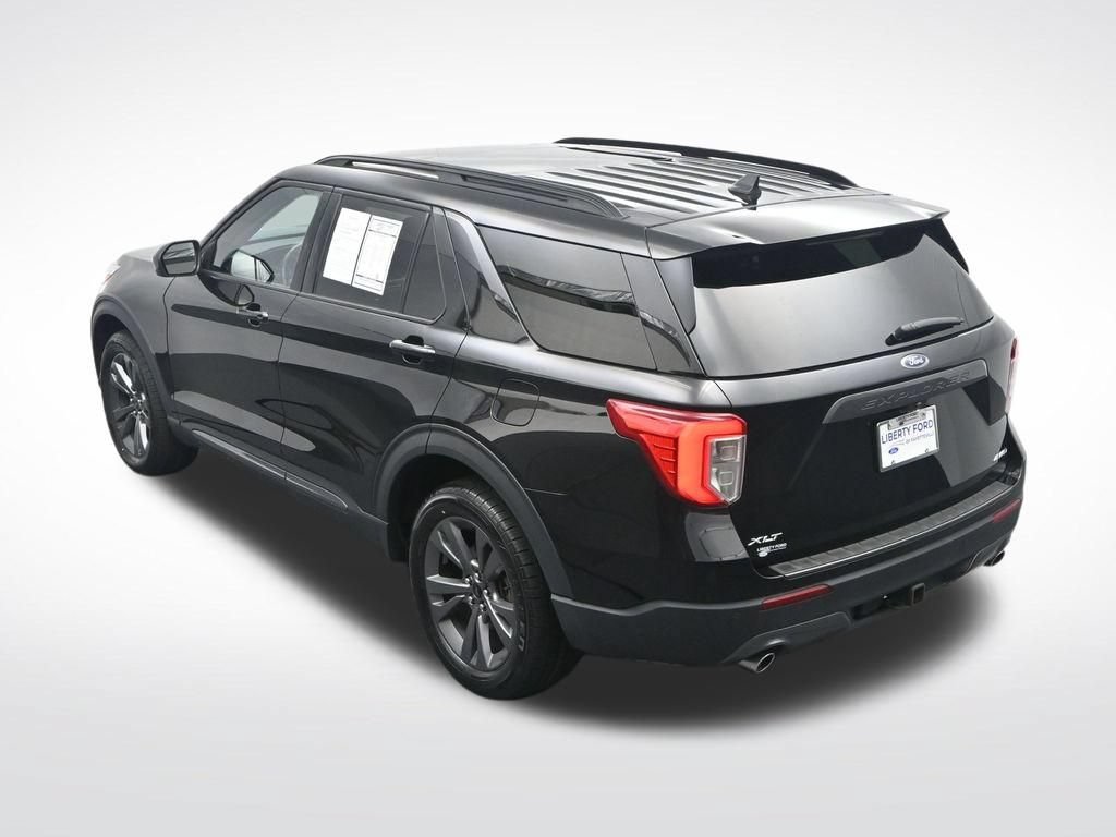 Certified 2023 Ford Explorer XLT w/ Equipment Group 202A AWD/4WD image 30