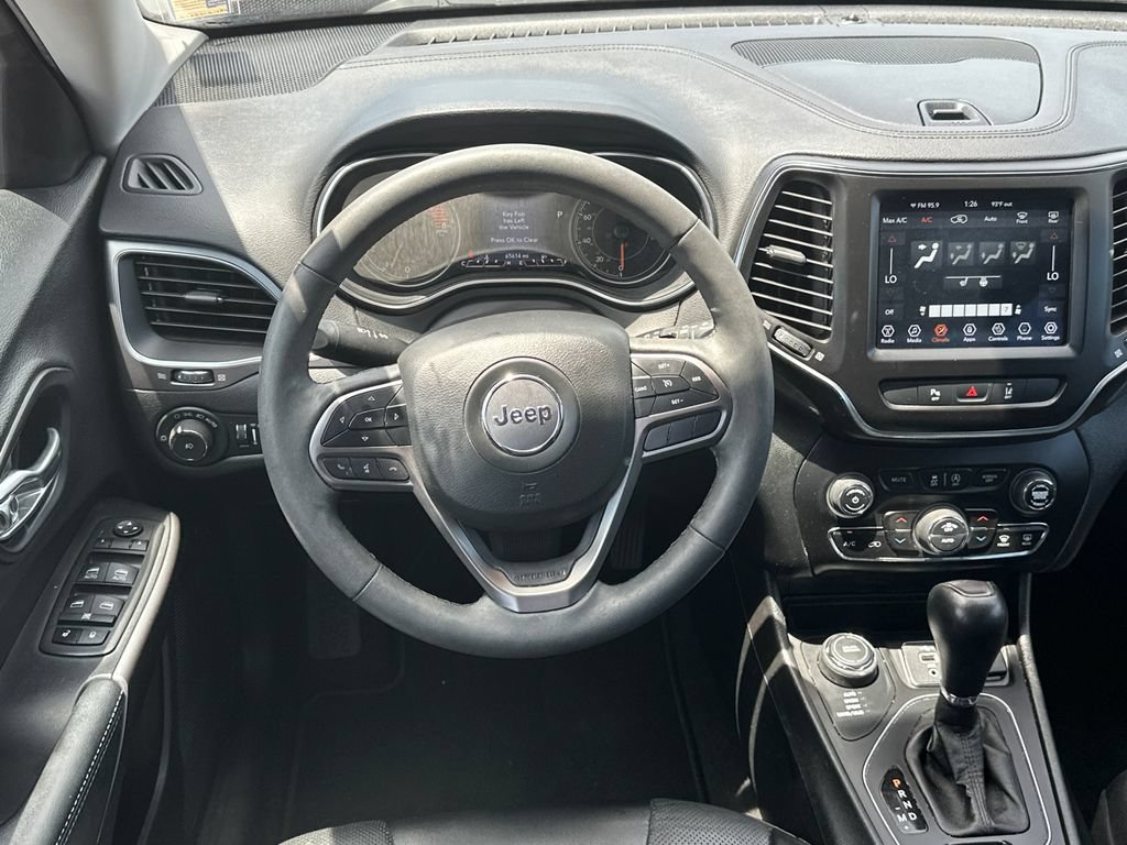 Used 2021 Jeep Cherokee Latitude Lux w/ Comfort/Convenience Group AWD/4WD image 24