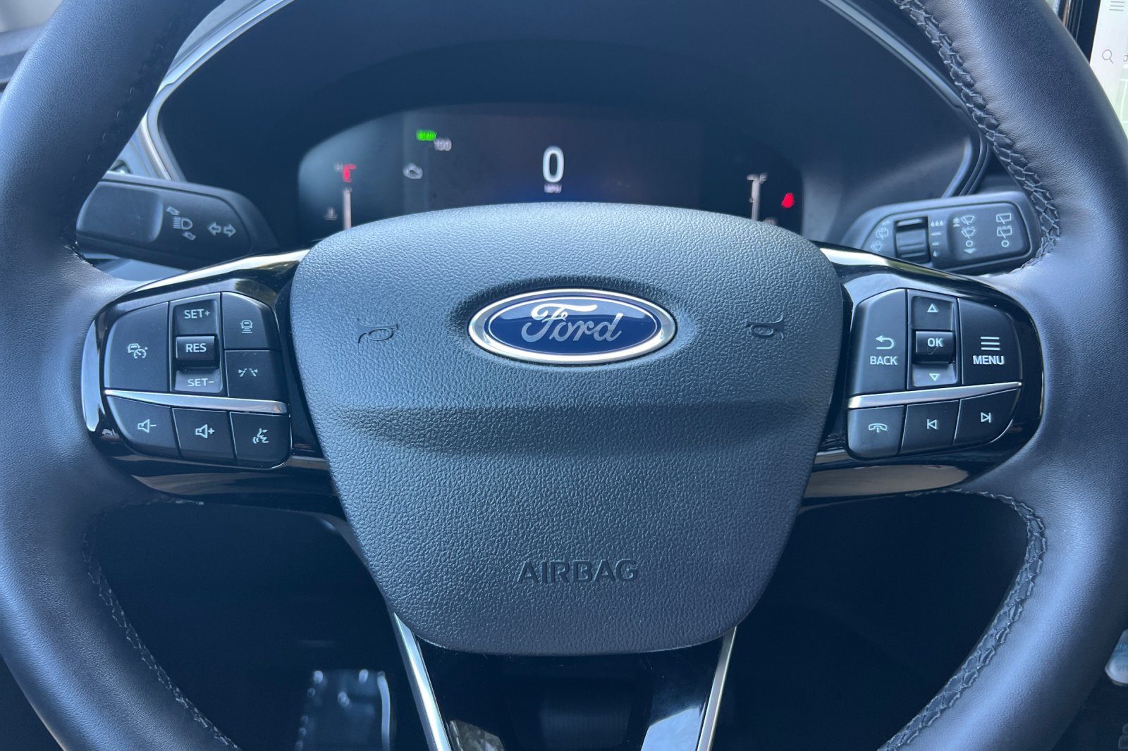 Certified 2024 Ford Escape SE FWD image 33