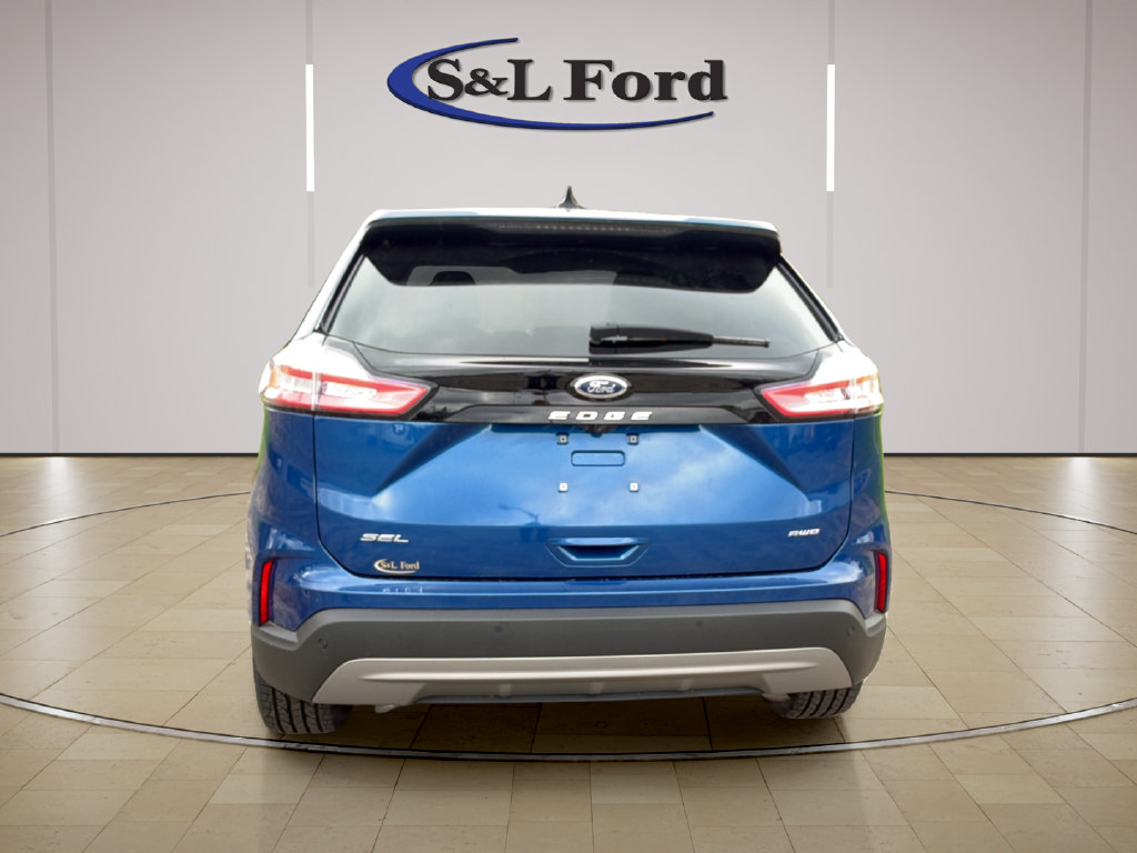 Certified 2024 Ford Edge SEL w/ Convenience Package AWD/4WD image 6