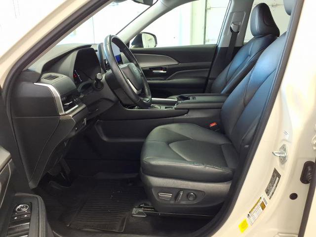 Used 2024 Toyota Grand Highlander FWD image 10