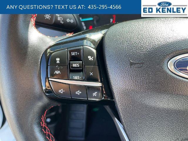 Certified 2022 Ford Escape SEL w/ SEL Stealth AWD Package image 18