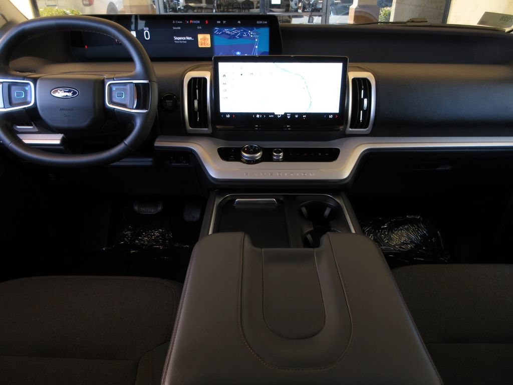 Certified 2025 Ford Expedition Max Active RWD image 17