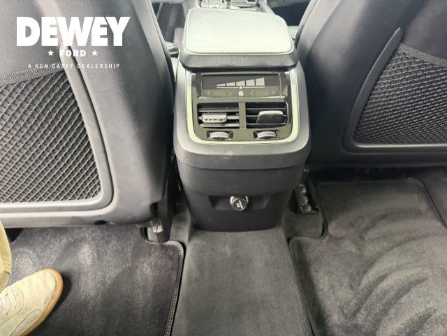 Used 2018 Volvo XC90 T6 Inscription w/ Convenience Package AWD/4WD image 28