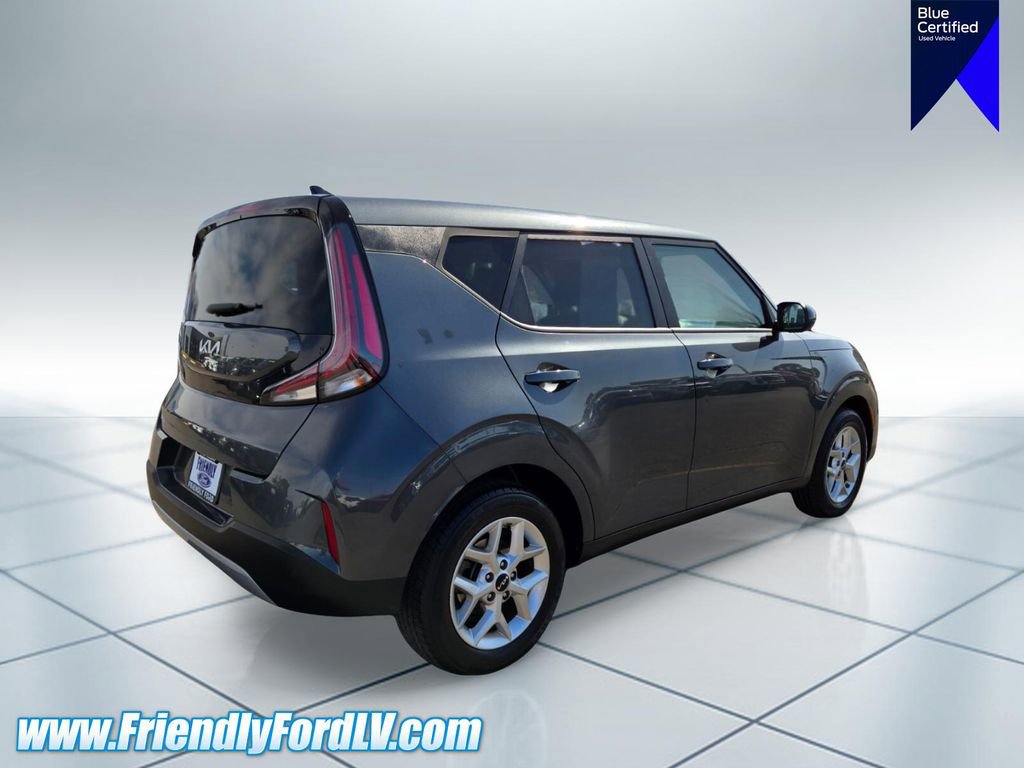 Used 2024 Kia Soul LX w/ Option Group 015 FWD image 6