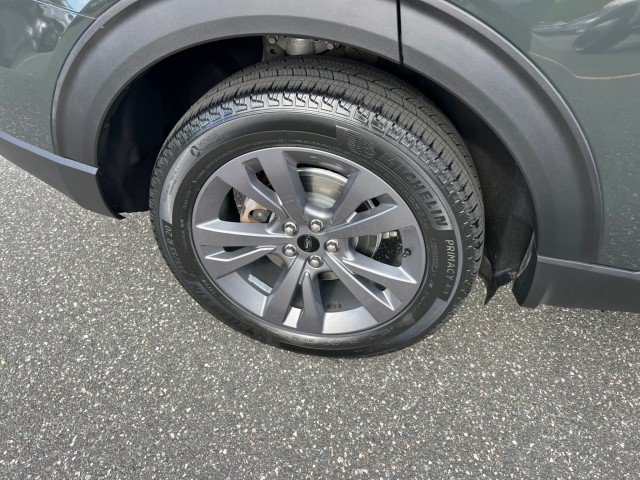 Certified 2023 Ford Explorer XLT w/ Equipment Group 202A AWD/4WD image 37