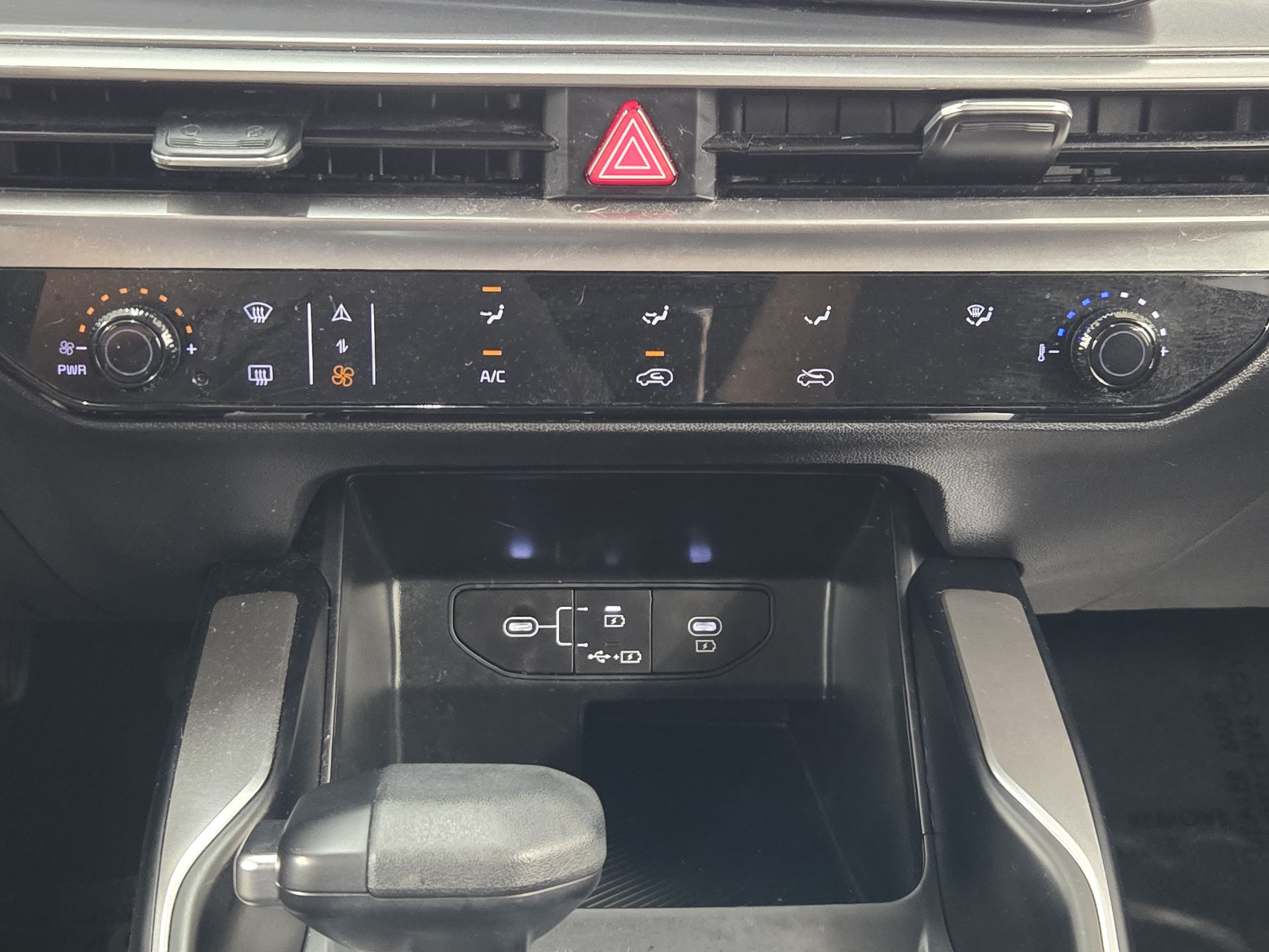 Used 2025 Kia Sorento LX FWD image 20