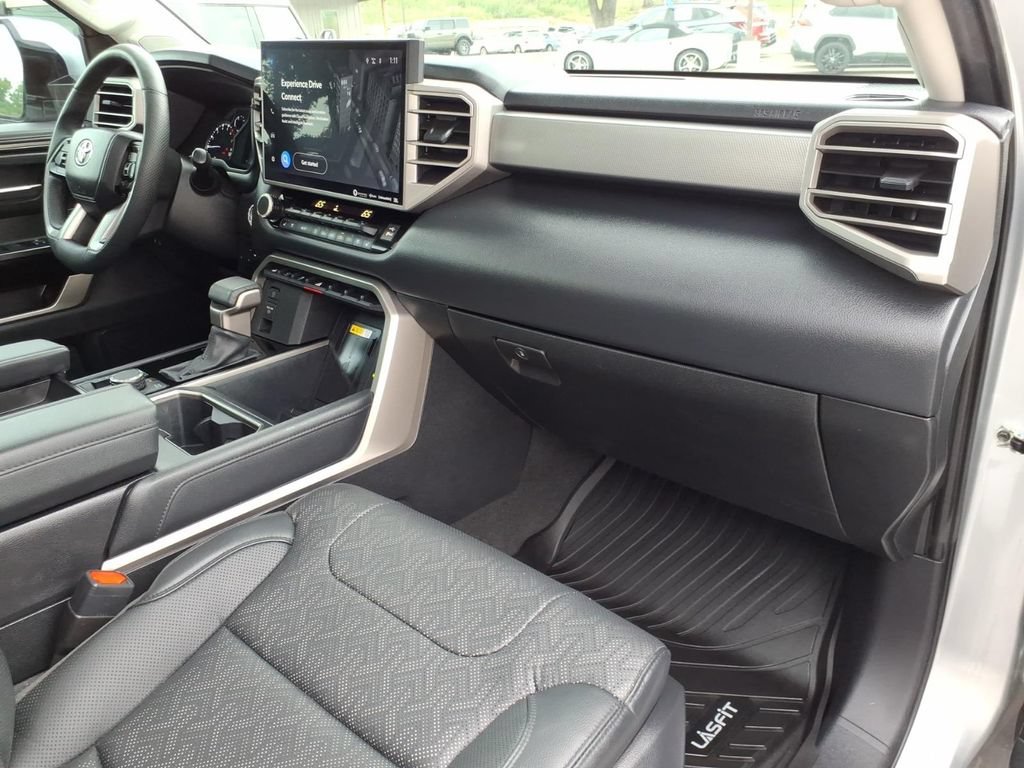 Used 2023 Toyota Tundra Limited AWD/4WD image 5
