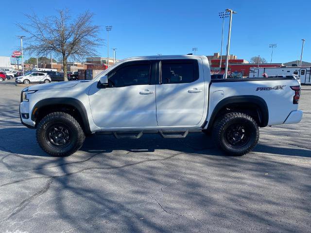 Used 2025 Nissan Frontier PRO-4X image 2