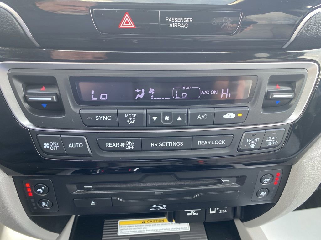 Used 2022 Honda Pilot Elite image 43