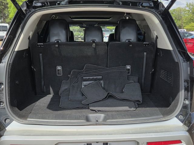 Used 2024 Nissan Pathfinder SL w/ SL Premium Package FWD image 26