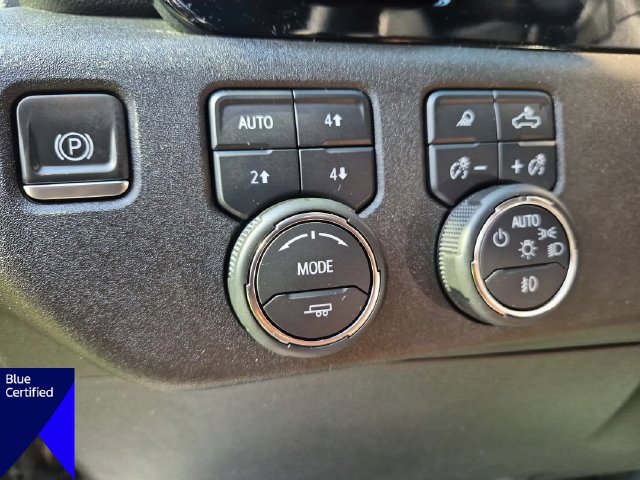 Used 2024 Chevrolet Silverado 1500 High Country w/ High Country Premium Package AWD/4WD image 17