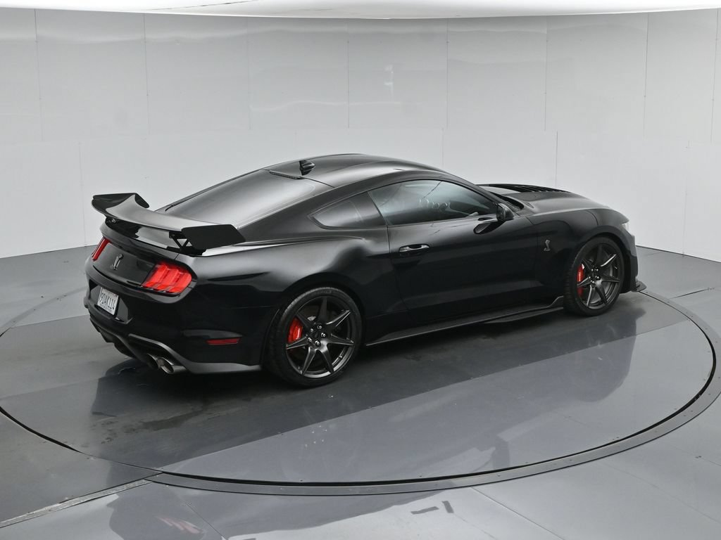 Certified 2022 Ford Mustang Shelby GT500 w/ Carbon Fiber Track Pack RWD image 43