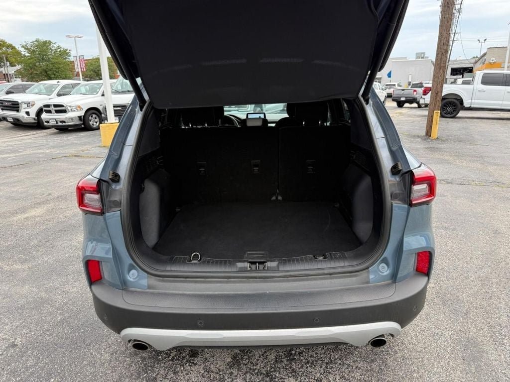 Certified 2023 Ford Escape Active AWD/4WD image 6
