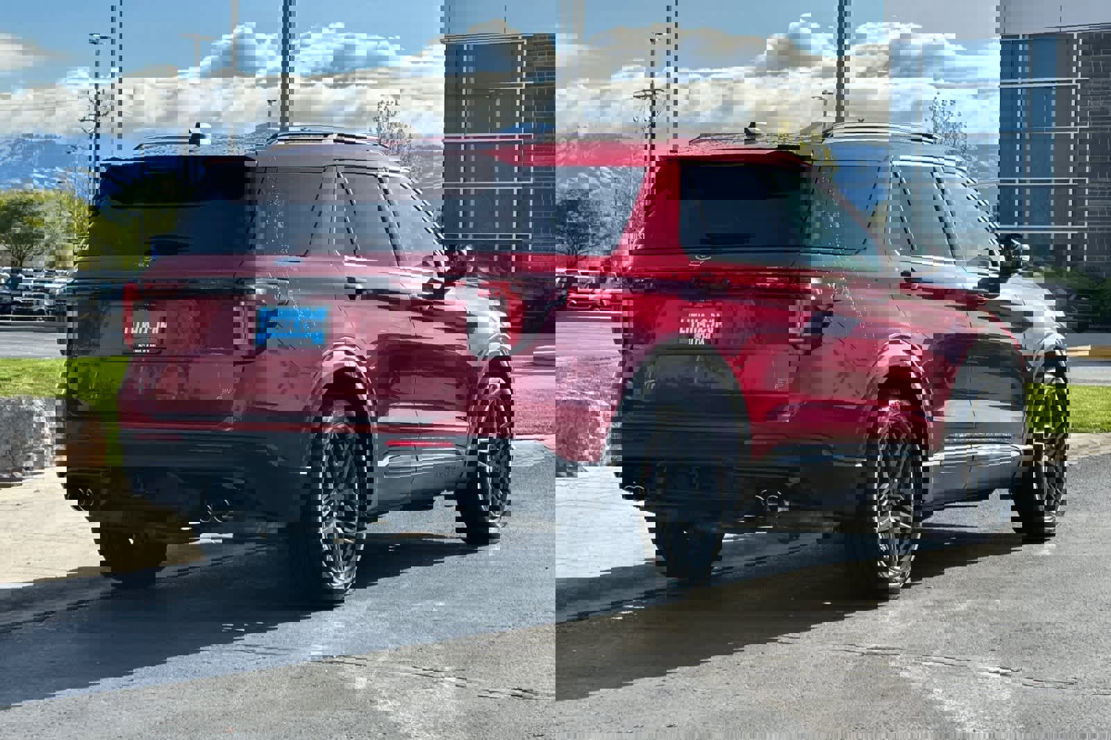 Certified 2025 Ford Explorer ST image 5