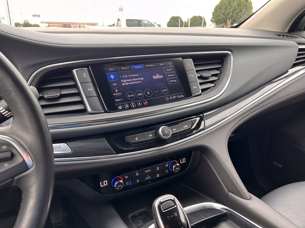 Used 2021 Buick Enclave Premium w/ Sun and Sites Package AWD/4WD image 28