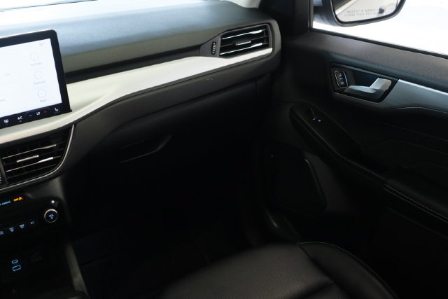Certified 2023 Ford Escape Platinum AWD/4WD image 28