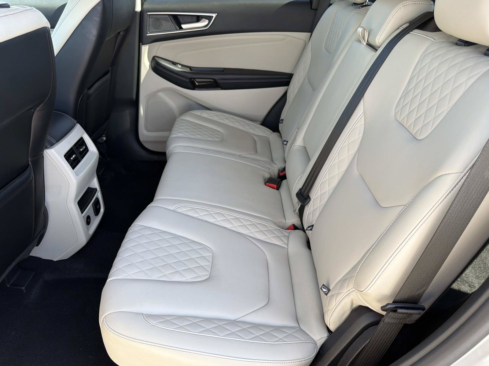 Certified 2024 Ford Edge Titanium AWD/4WD image 15
