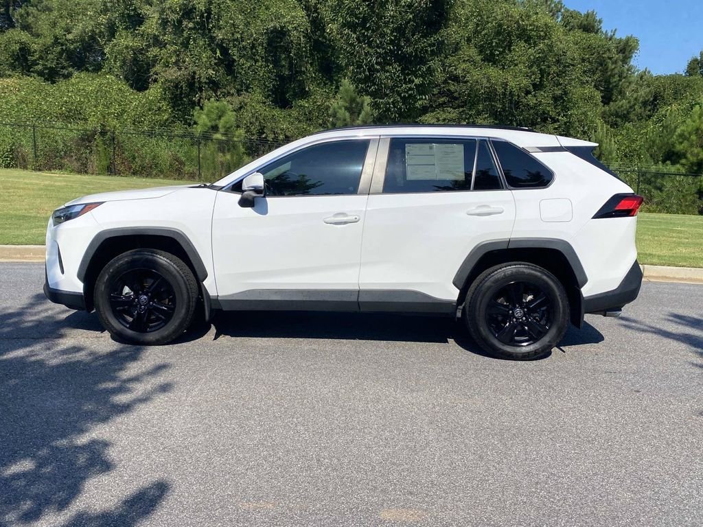 Used 2024 Toyota RAV4 XLE w/ Convenience Package FWD image 9