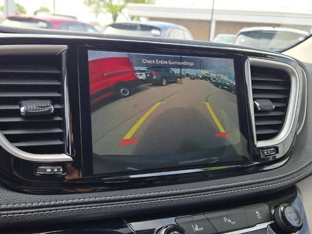 Used 2023 Chrysler Pacifica Touring-L FWD image 28