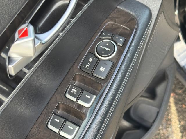 Used 2017 Kia Sorento LX image 25