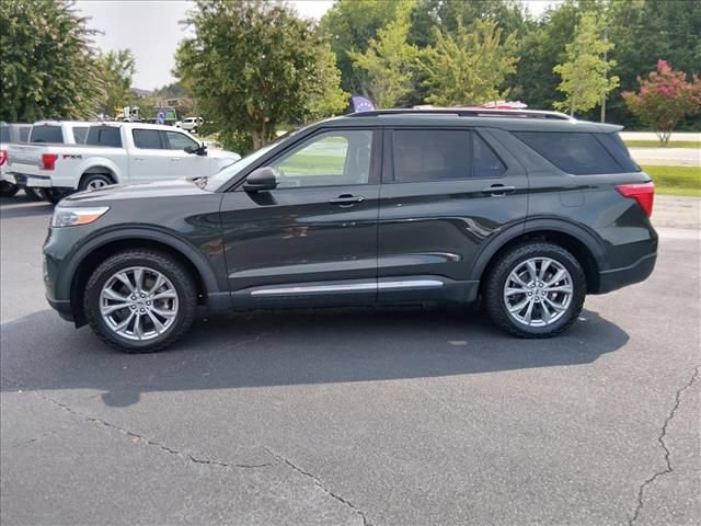 Certified 2023 Ford Explorer XLT w/ Equipment Group 202A AWD/4WD image 7