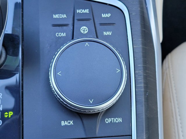 Used 2020 BMW 330i Sedan w/ Premium Package image 21