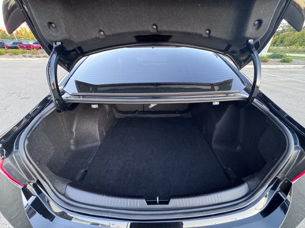 Used 2021 Chevrolet Malibu RS FWD image 23