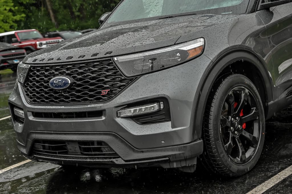 Certified 2023 Ford Explorer ST w/ Equipment Group 401A AWD/4WD image 6