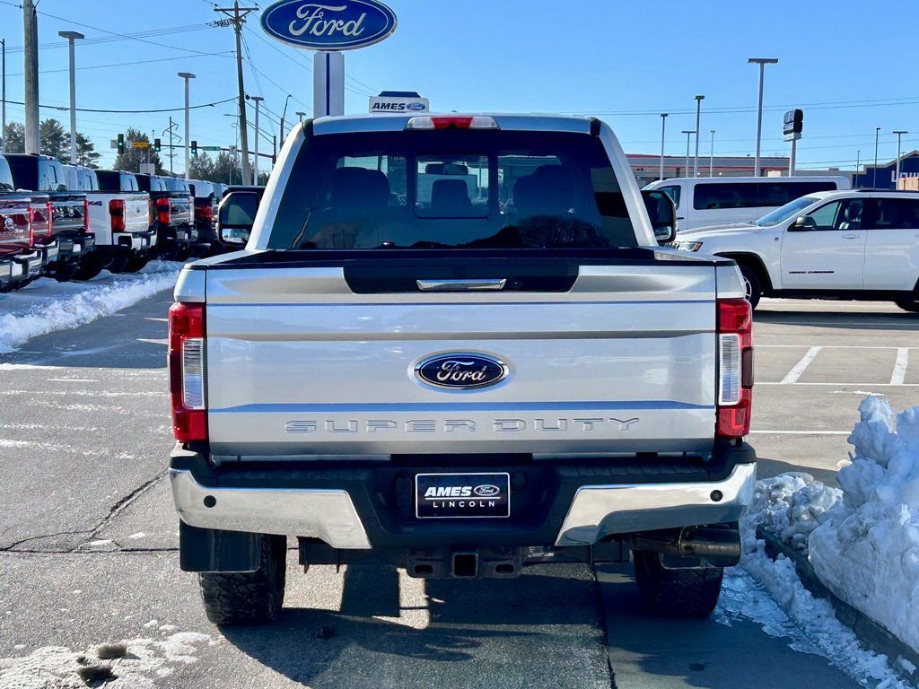 Certified 2018 Ford F350 XLT w/ XLT Premium Package image 5