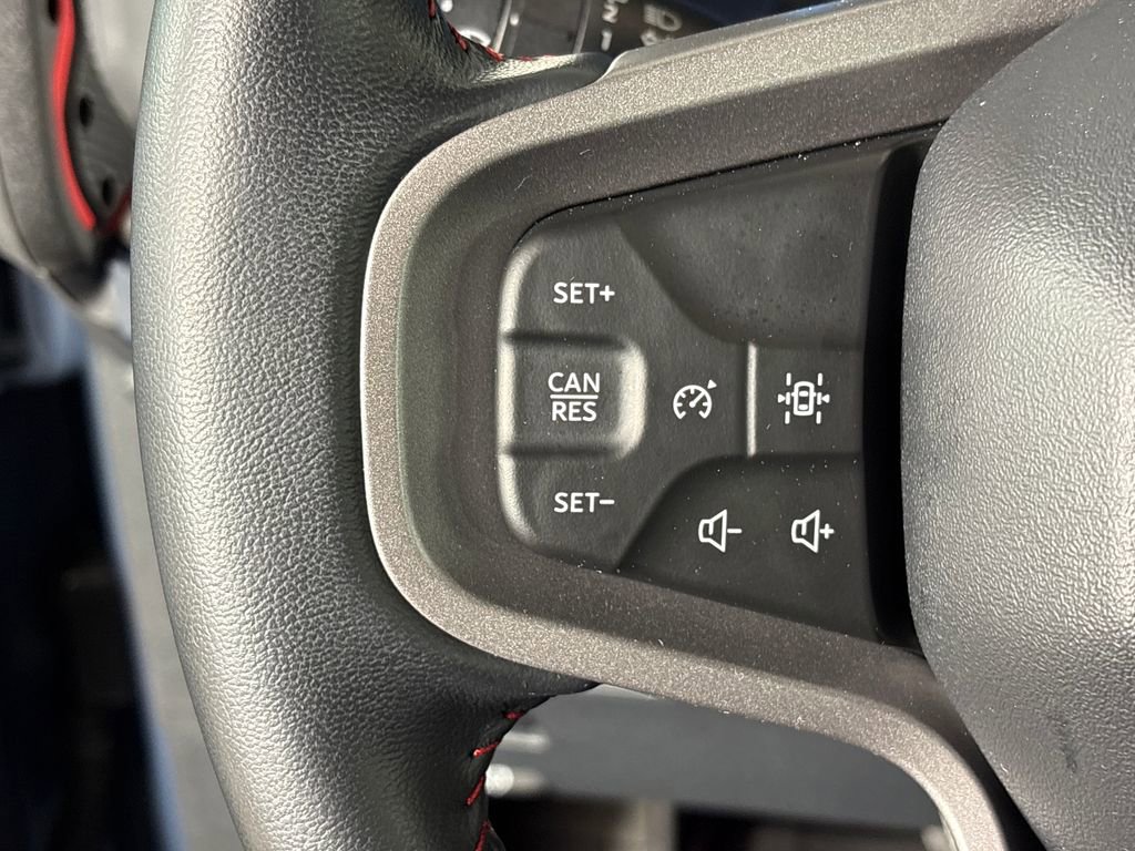 Certified 2025 Ford Bronco Heritage Edition AWD/4WD image 18