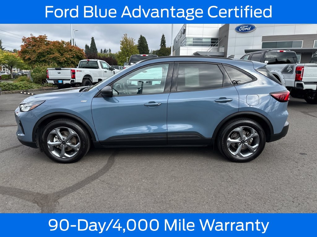 Certified 2025 Ford Escape ST-Line FWD image 4