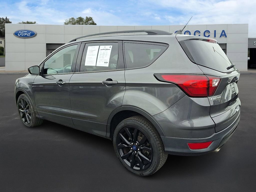 Certified 2019 Ford Escape SE image 3