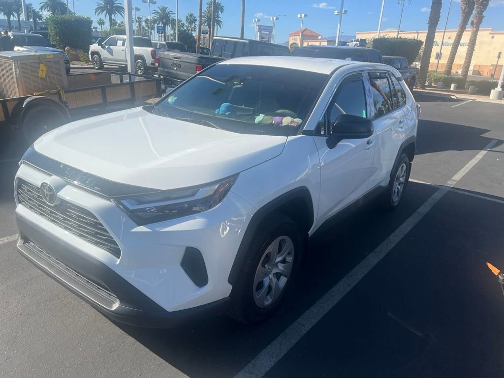 Used 2023 Toyota RAV4 LE AWD/4WD image 1