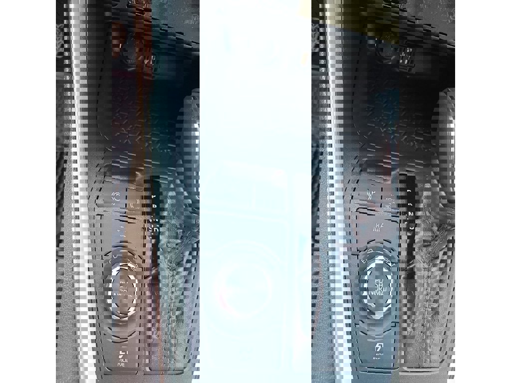 Used 2024 Toyota RAV4 SE w/ Weather Package image 24