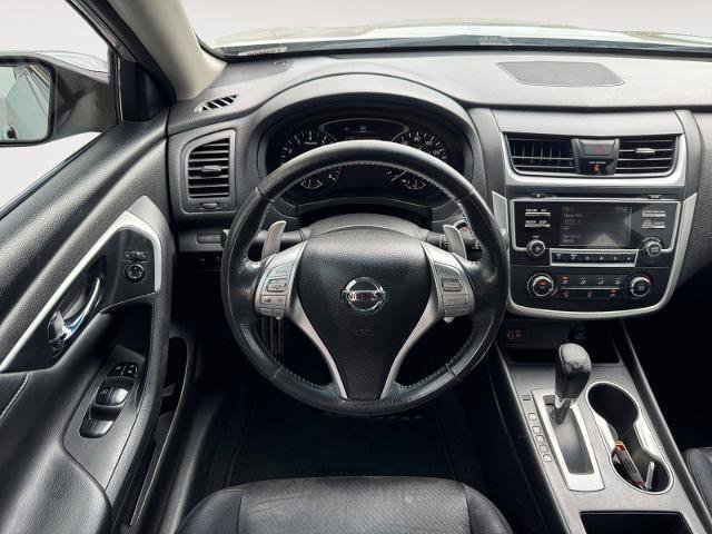 Used 2017 Nissan Altima 2.5 SR FWD image 12
