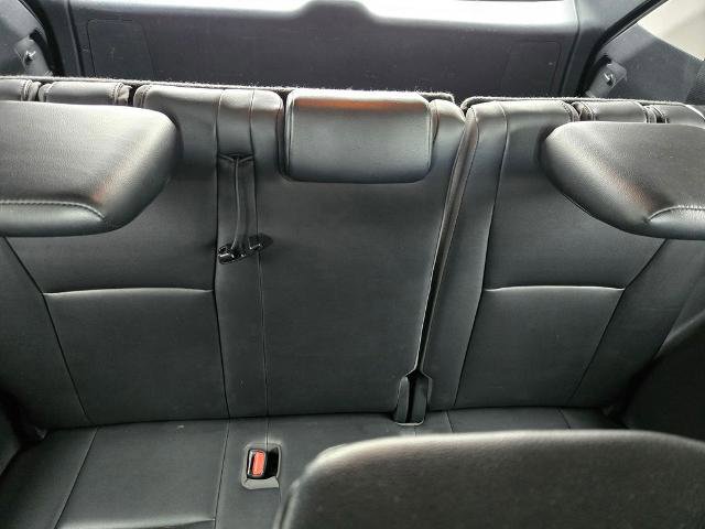 Used 2021 Toyota Highlander XLE FWD image 12