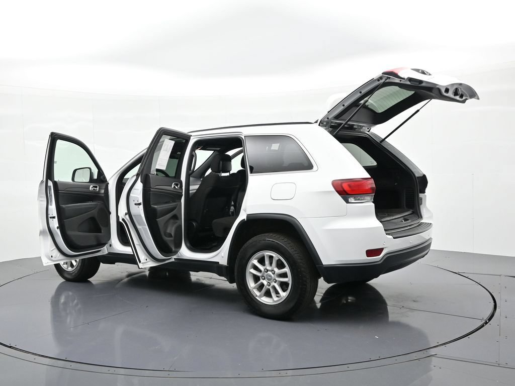 Used 2020 Jeep Grand Cherokee Laredo AWD/4WD image 28