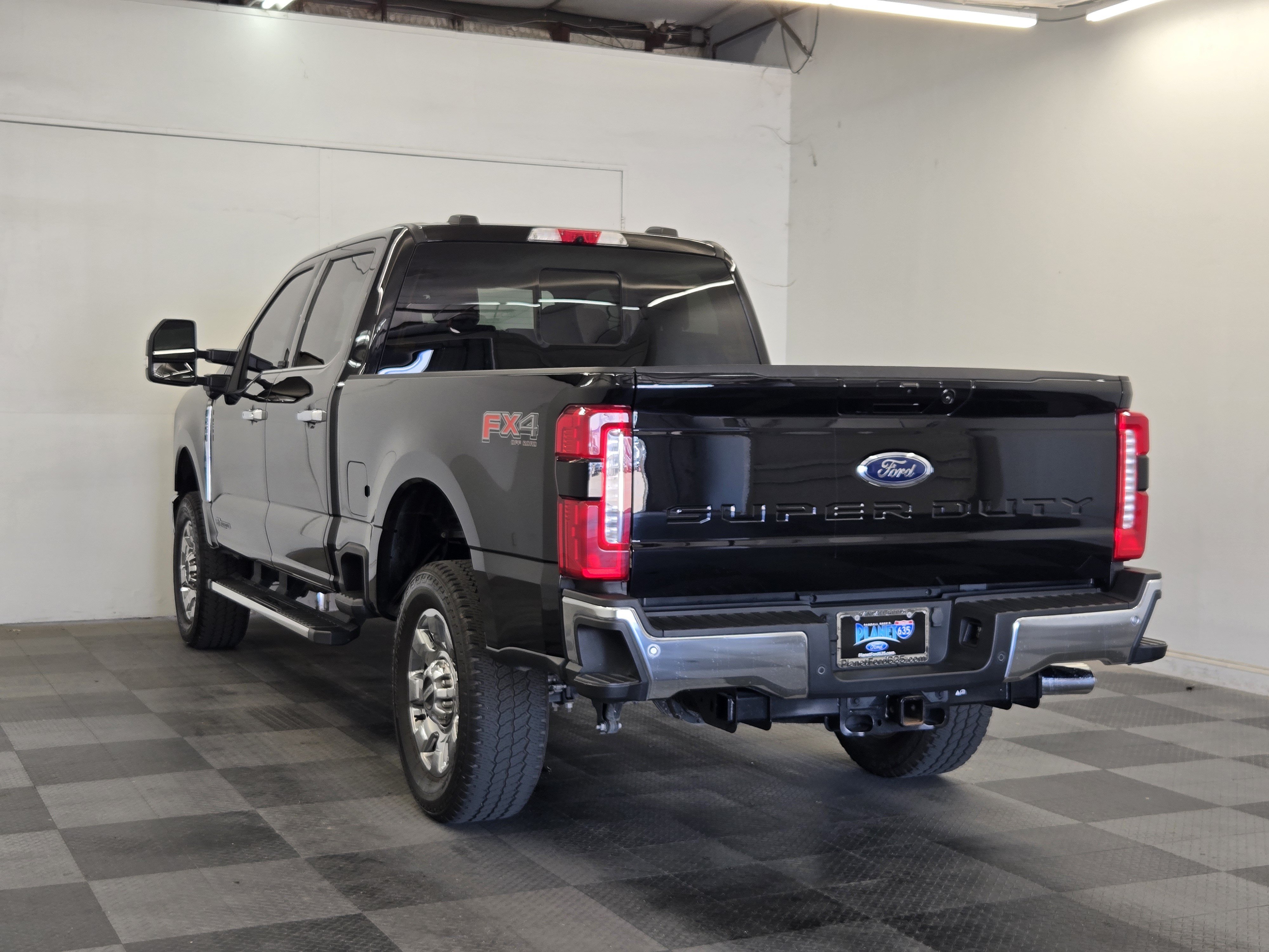 Certified 2025 Ford F250 Lariat w/ Chrome Package AWD/4WD image 5
