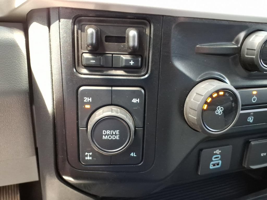 Certified 2024 Ford F350 XL w/ FX4 Off-Road Package AWD/4WD image 18
