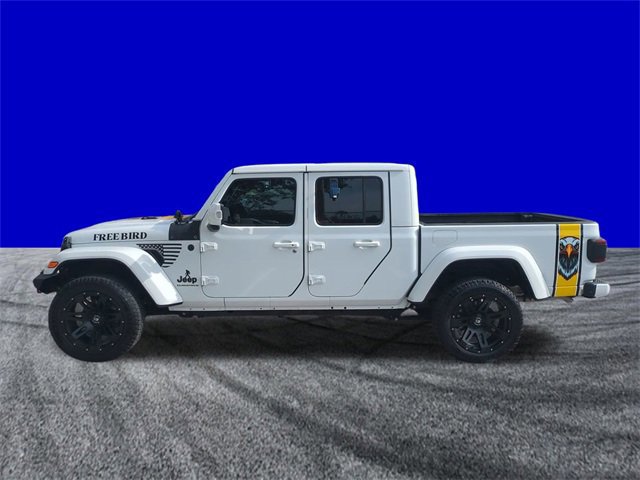 Used 2023 Jeep Gladiator Overland image 2