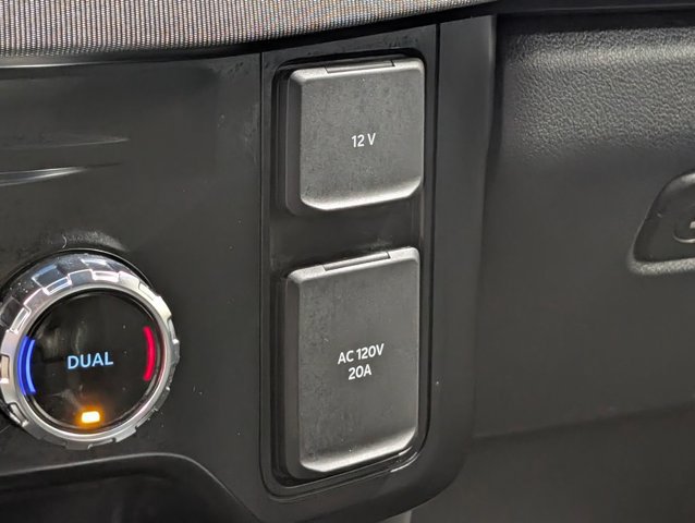 Certified 2023 Ford F250 Platinum w/ Tremor Off-Road Package AWD/4WD image 8