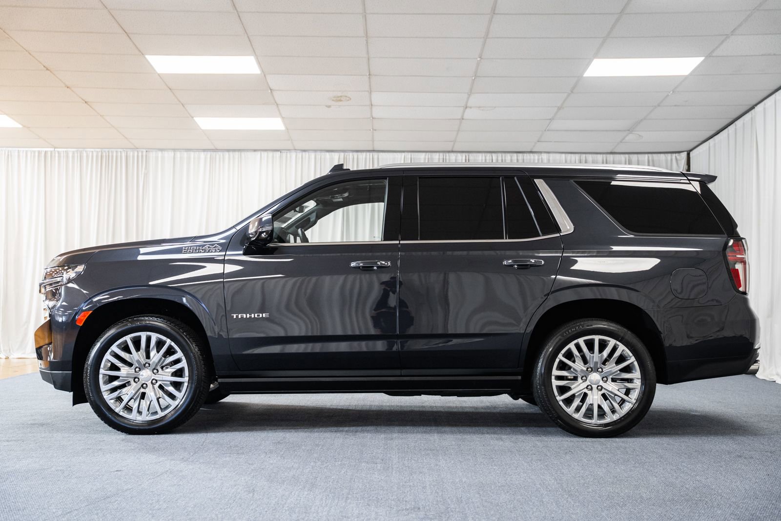 Used 2023 Chevrolet Tahoe High Country image 5