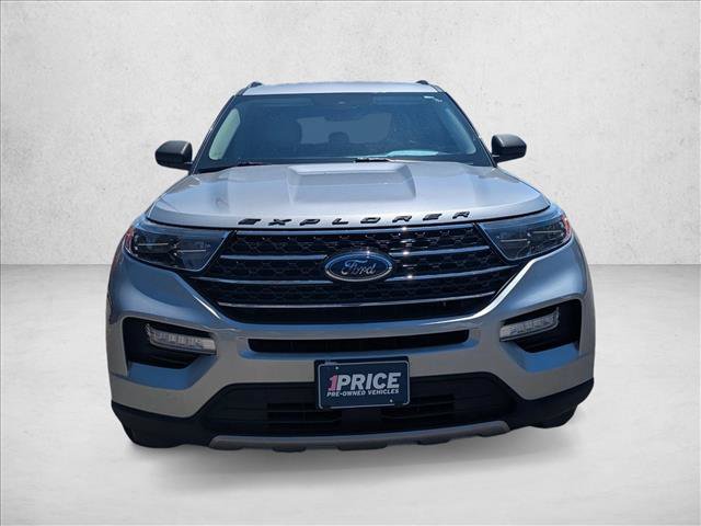 Certified 2020 Ford Explorer XLT w/ Equipment Group 202A AWD/4WD image 2